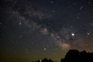 星空に最も近い場所へ。岐阜・揖斐川の山奥に眠る「絶景ロードステーション」が今、空前のブームを迎えている理由